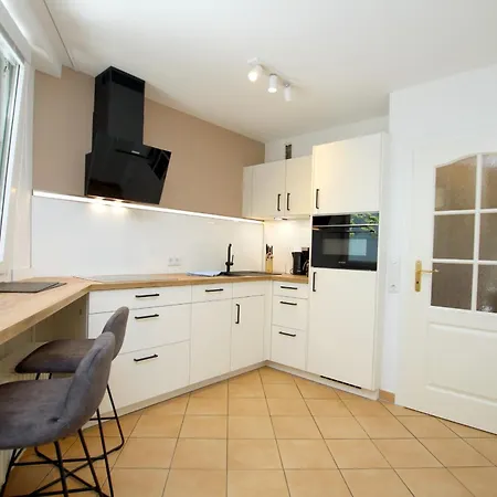 Osterstra_e 1_ Whg_ 2_ Haus Flora Apartament *